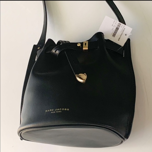 Marc Jacobs Logo Bucket Bag Black - Picture 6 of 11